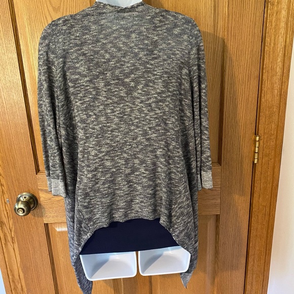 Cardigan set - Picture 6 of 7